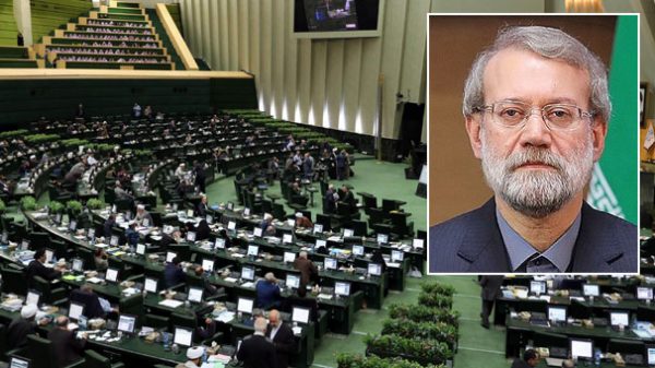 لاریجانی ابقا شد؛ مطهری از هیئت رئیسه رفت لاریجانی ابقا شد؛ مطهری از هیئت رئیسه رفت