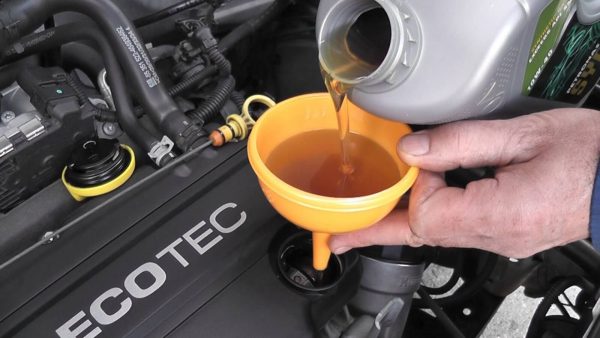 افزایش ۷۰ درصدی قیمت روغن موتور به بهانه صادرات افزایش ۷۰ درصدی قیمت روغن موتور به بهانه صادرات