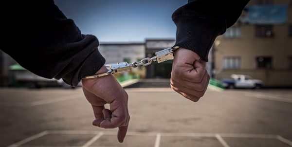 شهردار و عضو شورای شهر «شیبان» دستگیر شدند شهردار و عضو شورای شهر «شیبان» دستگیر شدند