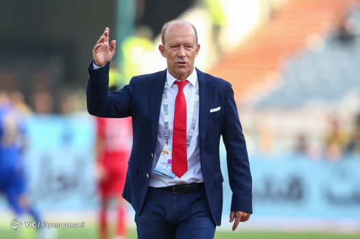 سرمربی پرسپولیس تهران را ترک کرد سرمربی پرسپولیس تهران را ترک کرد