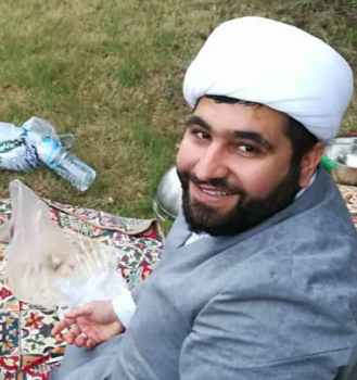 شیخ حسین، جوانی که تفسیر آیهی لبخند بود شیخ حسین، جوانی که تفسیر آیهی لبخند بود