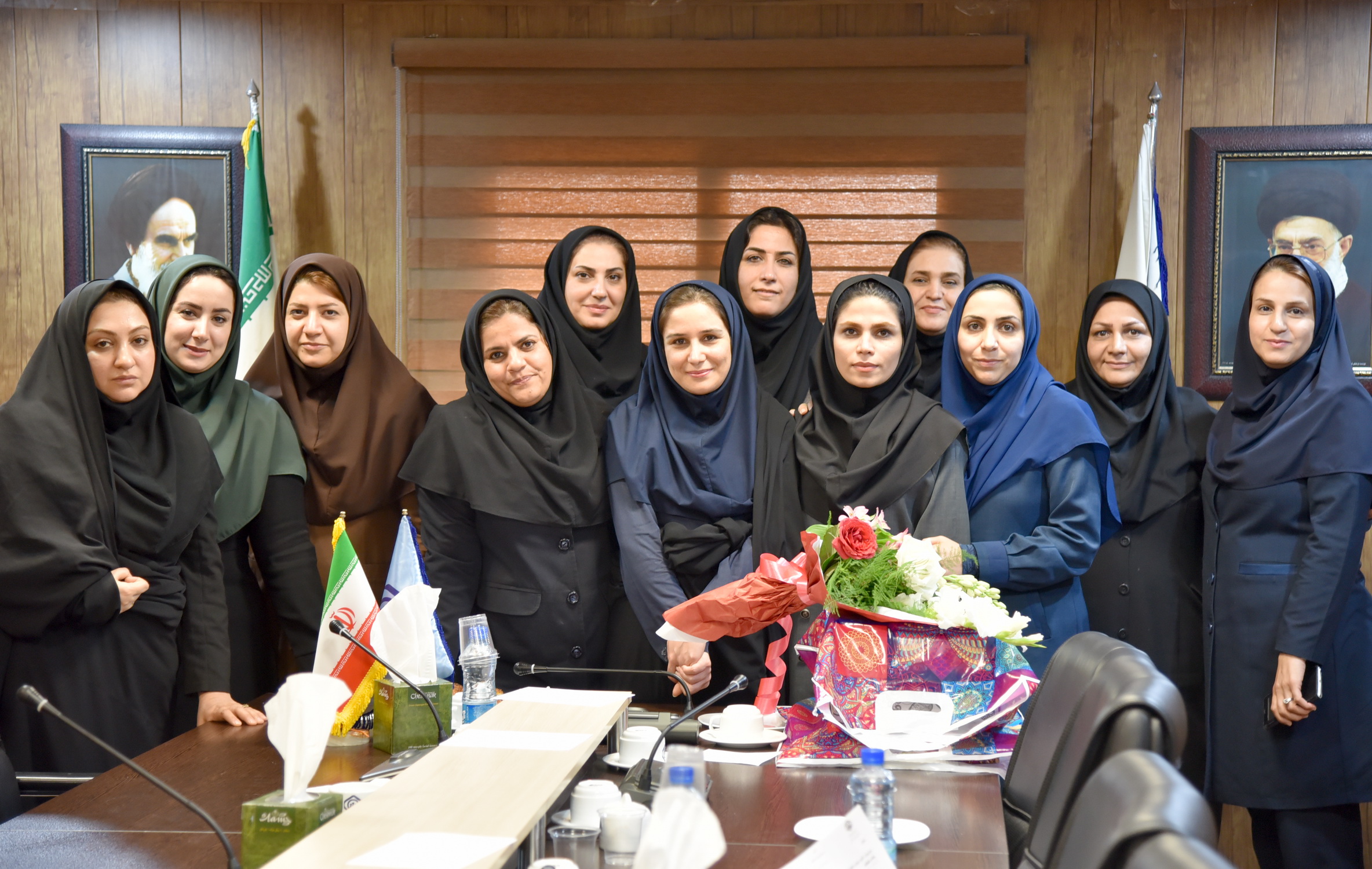 ٣٢ درصد از کارکنان شاغل سازمان تامین اجتماعی خوزستان بانوان هستند
