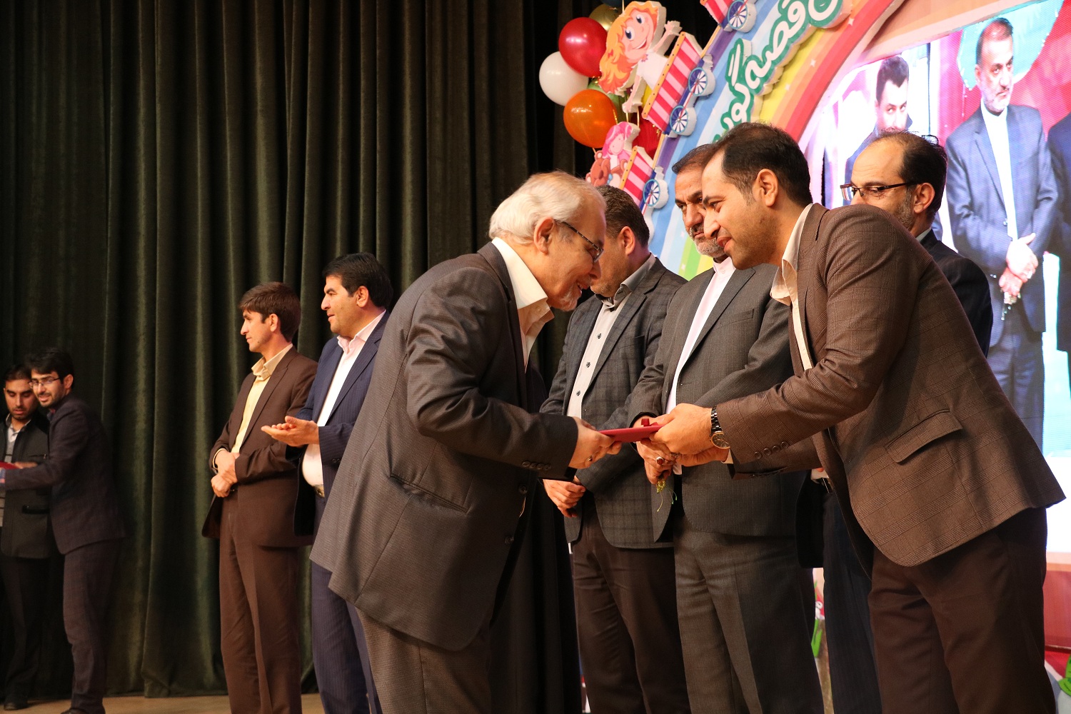 اختتامیه ششمین جشنواره منطقه ای قصه گویی در خوزستان برگزار شد