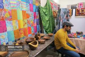 کلاس‎های رایگان آموزش صنایع دستی در آبادان برپا است
