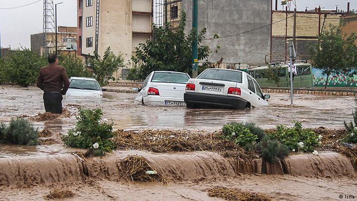 دولت خسارت وارده به مردم سیل‌زده خوزستان را پرداخت کند