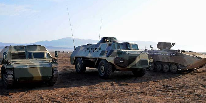 حضور ۴۰۰ دستگاه خودرو  زرهی وترابری نیروی زمینی سپاه برای امداد رسانی در خوزستان