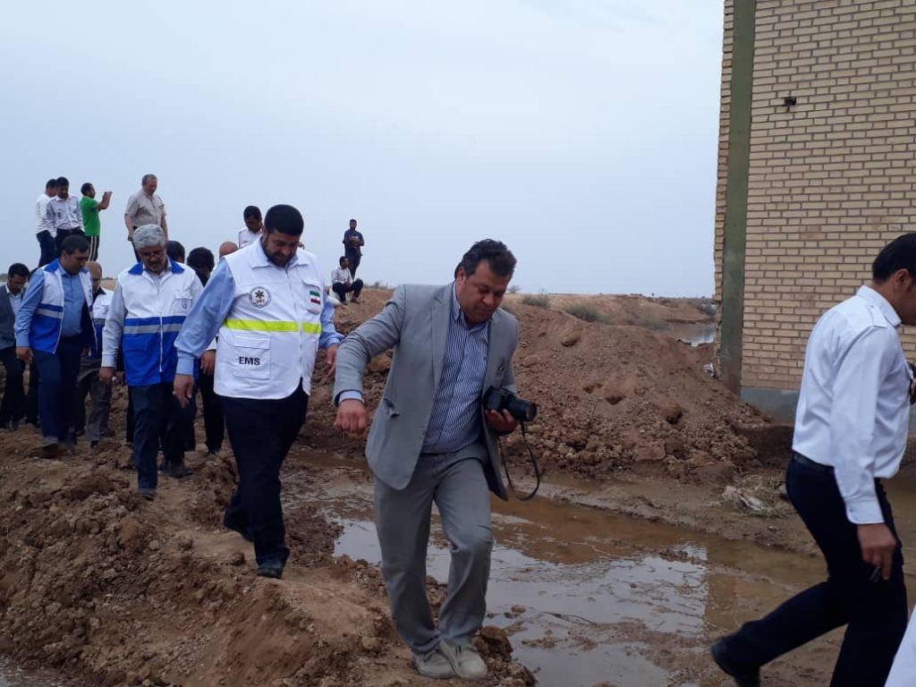 اعزام نیروهای کمکی اورژانس ۱۱ استان به مناطق سیل‌زده خوزستان