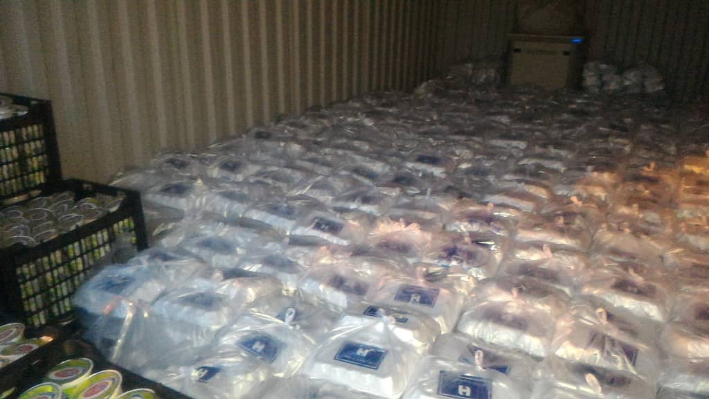 کمک رسانی بانک صادرات خوزستان به مردم سیل زده