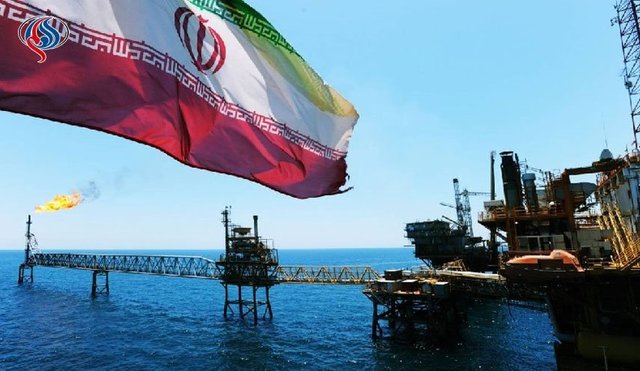 کاهش صادرات نفت ایران به ۳۸۶ هزار بشکه در روز
