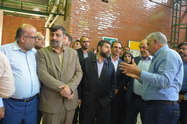 بازدید رئیس سازمان حفاظت محیط زیست  از اولین کارخانه بازیابی گاز بیو دی اکسید کربن کشور در خوزستان