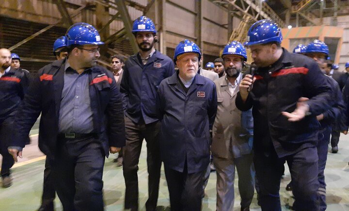 متخصصان و جوانان فولاد اکسین وزارت نفت را از واردات بی نیاز کردند