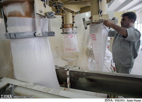توزیع بیش از ۱ میلیون و ۷۰۰ هزار کیلو گرم آرد توسط تعاون روستایی گتوند