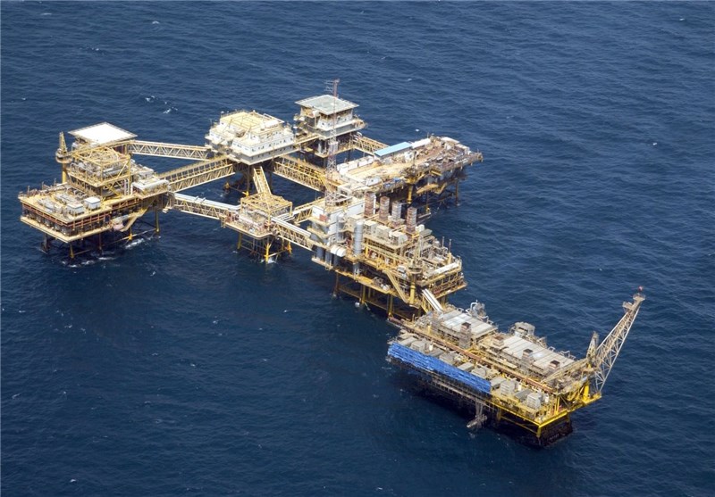 انعقاد قرارداد “طرح افزایش تولید میدان نفتی منصورآباد” / افزایش برداشت تا ۲۵ هزار بشکه نفت در روز