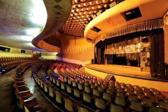 شرایط برای بازگشایی تالارهای نمایش خوزستان با بهبود وضع کرونا مهیا است