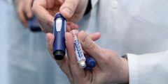 ثبت اطلاعات بیماران دیابتی مصرف‌کننده انسولین قلمی در سامانه مدیریت بیماری‌های نادر