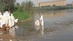 سازمان آب و برق خوزستان با صائبین مندایی همکاری کند