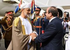 سفر سلطان عمان به قاهره و وساطت میان ایران و مصر