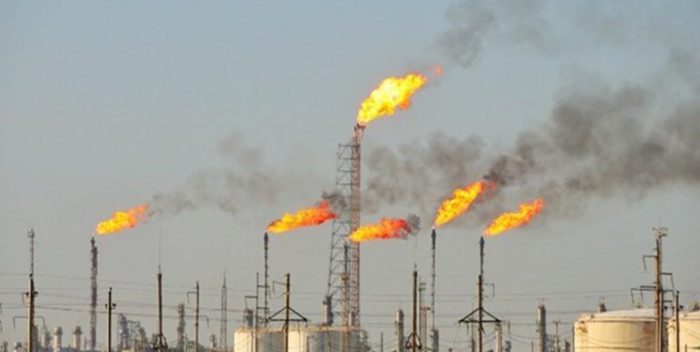 جمع‌آوری گاز‌های همراه نفت در خوزستان تا ۳ سال آینده