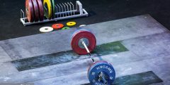 ورزشکار ایرانی «به دلیل عکس یادگاری» با وزنه‌بردار اسرائیلی مادام العمر محروم شد / کمیته پیشکسوتان وزنه‌برداری منحل شد