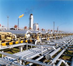 تولید روزانه ۵۰۷ هزار بشکه نفت در شرکت نفت و گاز مارون