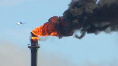 جمع آوری فلر‌های نفتی در اهواز با اجرای برنامه‌های کوتاه مدت و بلندمدت