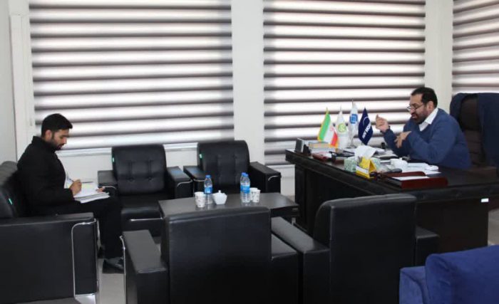 ارائه آخرین گزارشات واحد فناوری اطلاعات به مدیرعامل شرکت حریر خوزستان